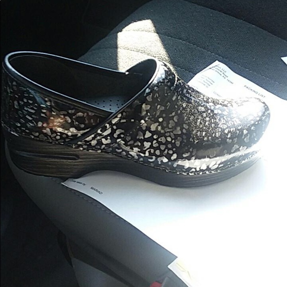 NWT Dansko